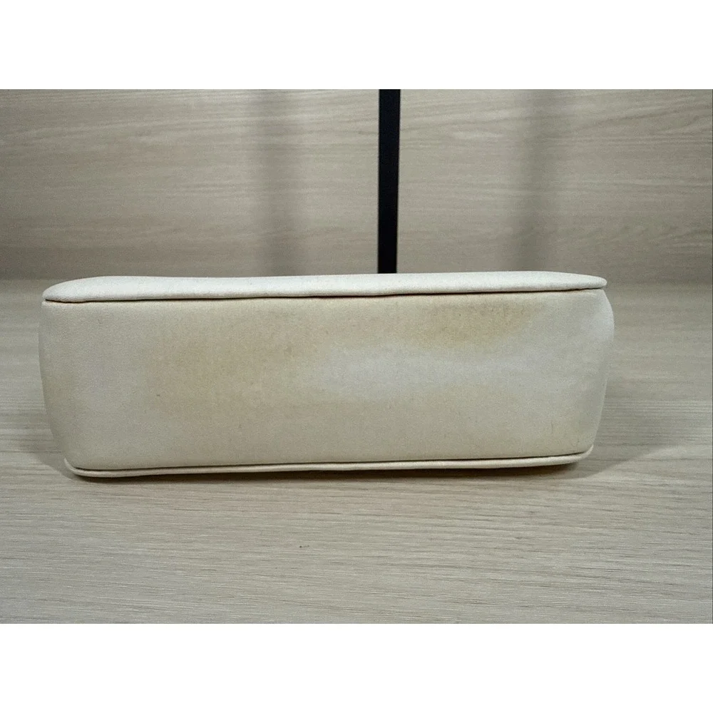 Vintage Tan Satin Kisslock Evening Bag‎ Clutch Purse Gold Tone Kiss Clasp Chain